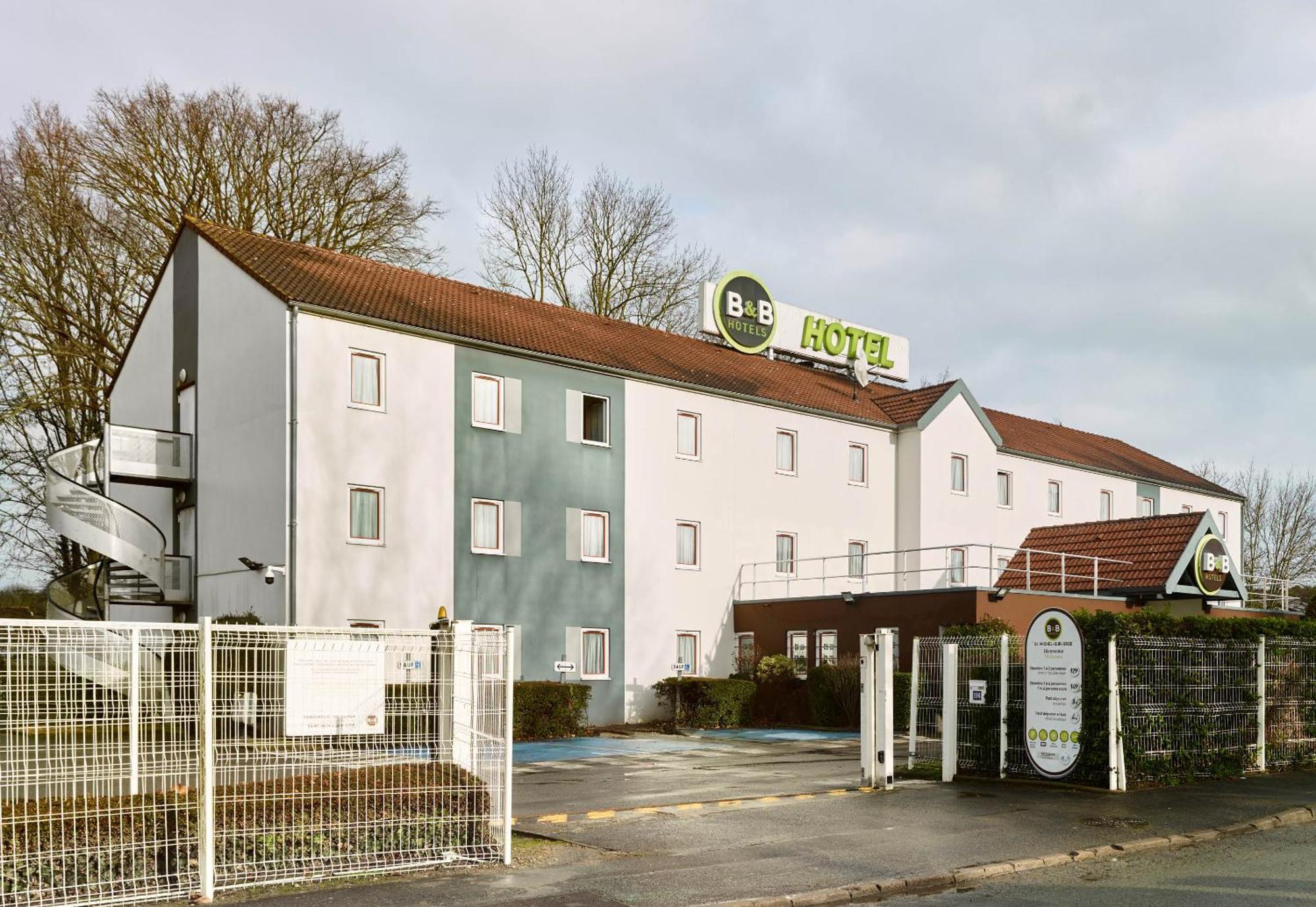 B&B Hotel Saint-Michel Sur Orge Esterno foto