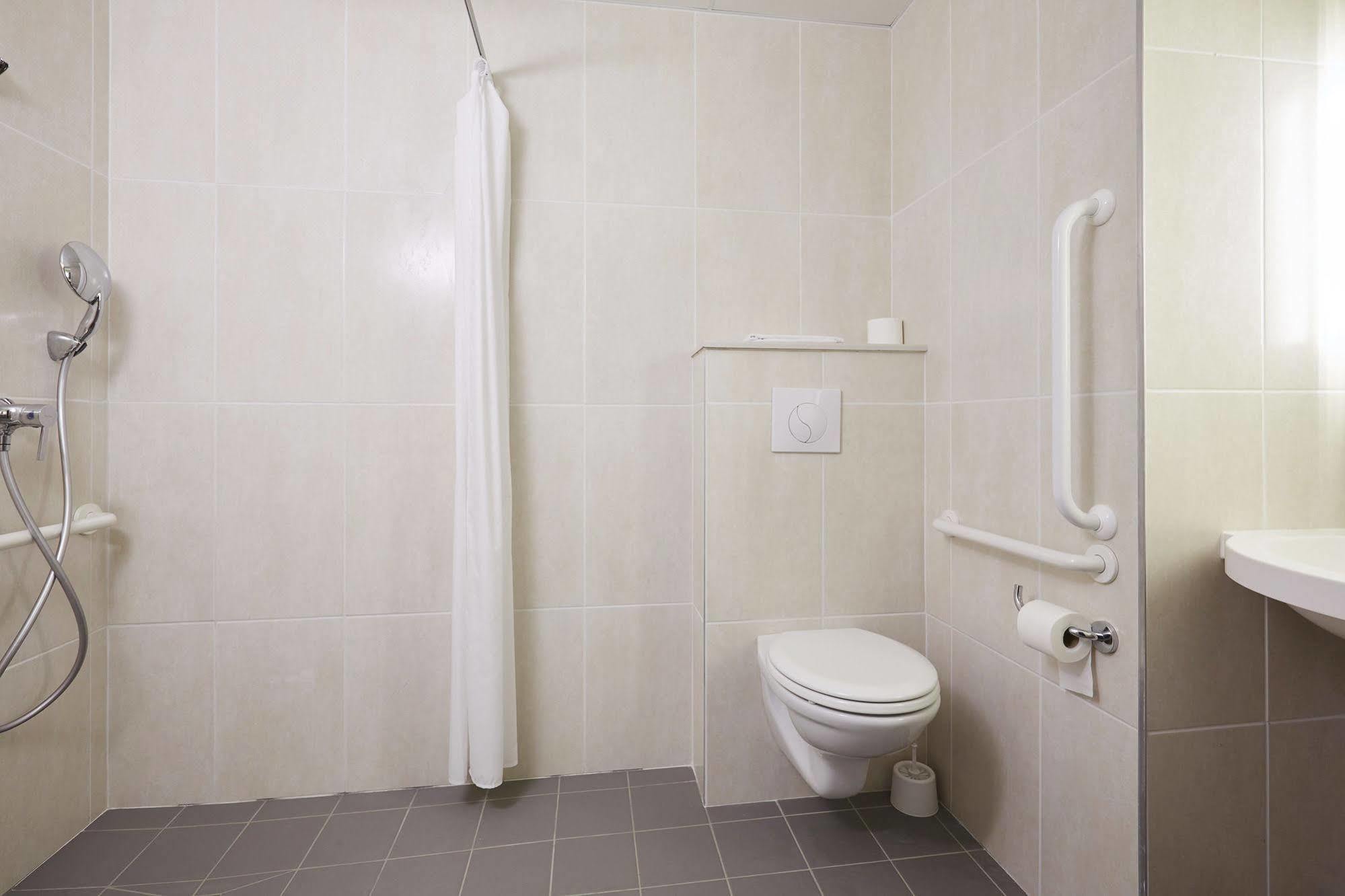 B&B Hotel Saint-Michel Sur Orge Esterno foto