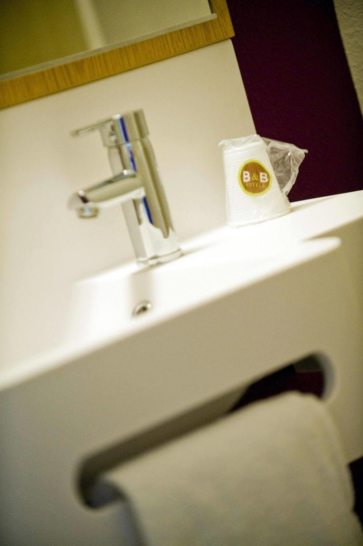 B&B Hotel Saint-Michel Sur Orge Esterno foto