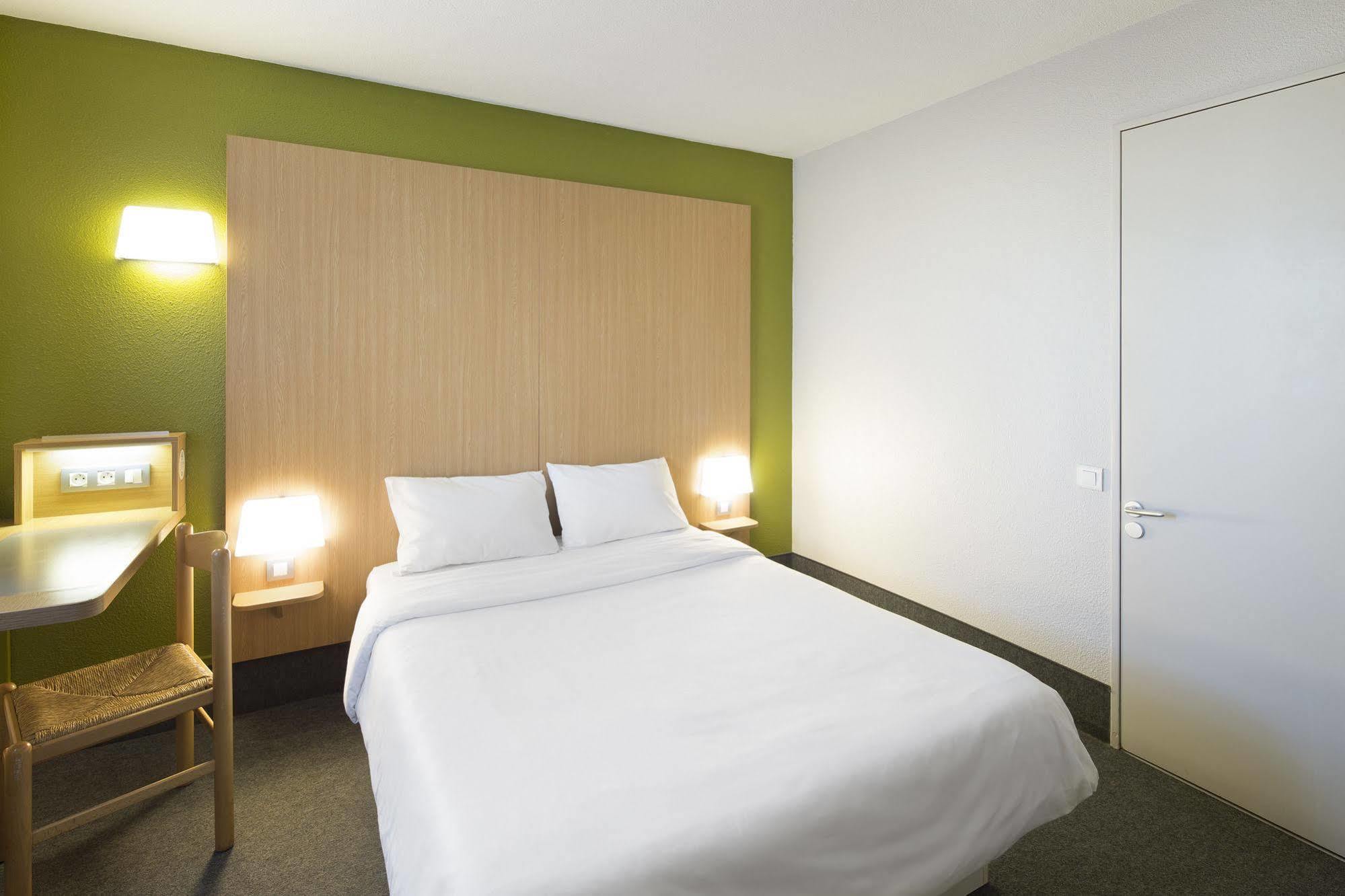 B&B Hotel Saint-Michel Sur Orge Esterno foto
